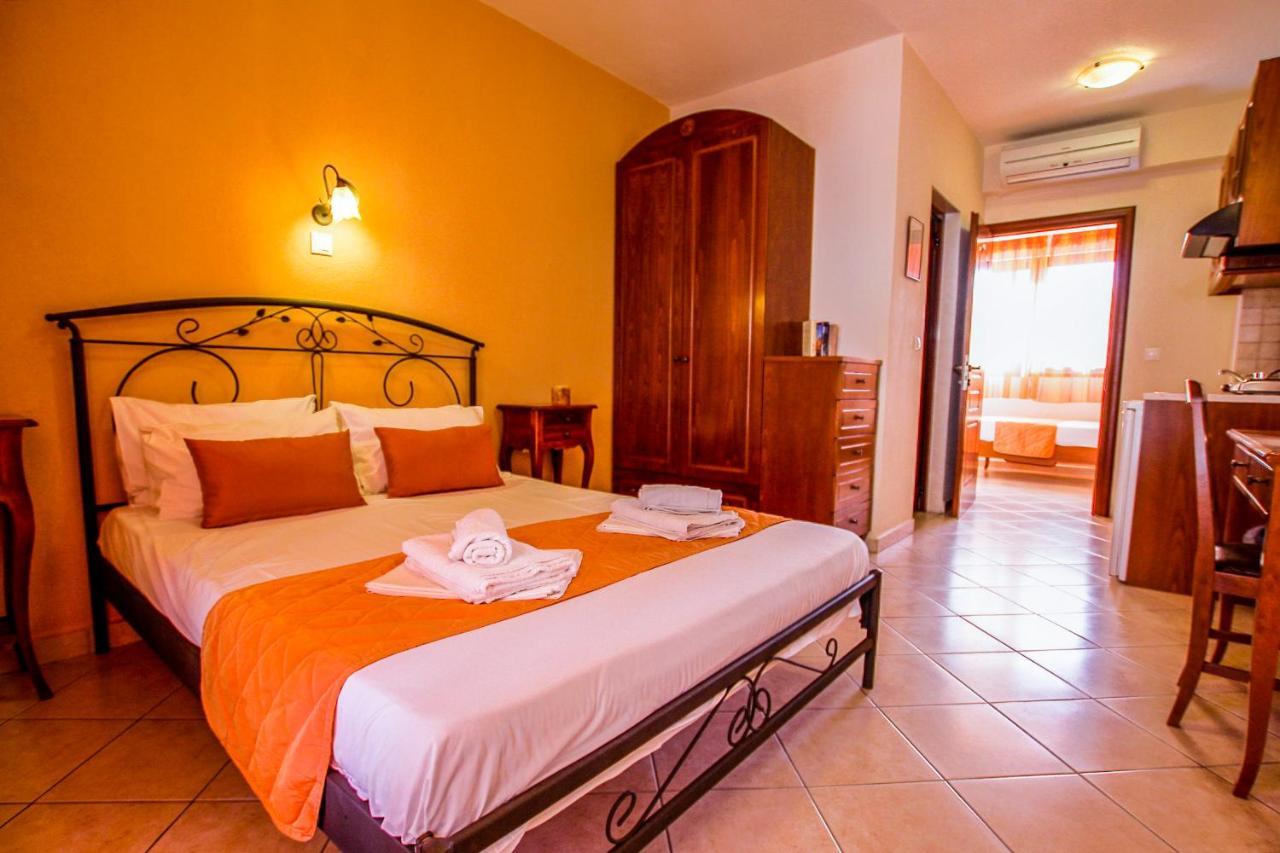 Xenonas Apollon Aparthotel Sarti Ngoại thất bức ảnh